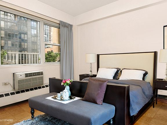 4th image of 153 E 57th St APT 16-H
