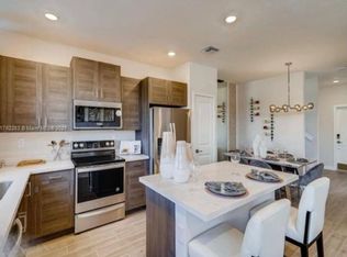 2341 SE 11th St, Homestead, FL 33035