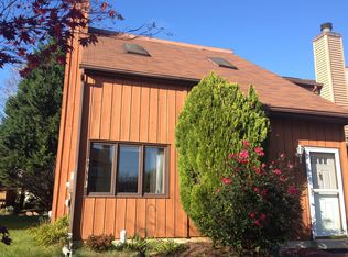 51 Valley Cir, Newark, DE 19711