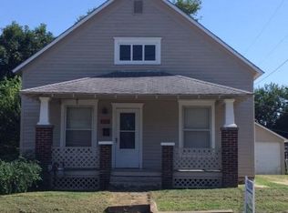 213 E Walnut St, Chanute, KS 66720