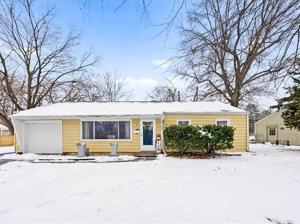 8509 W 70th Ter, Overland Park, KS 66204
