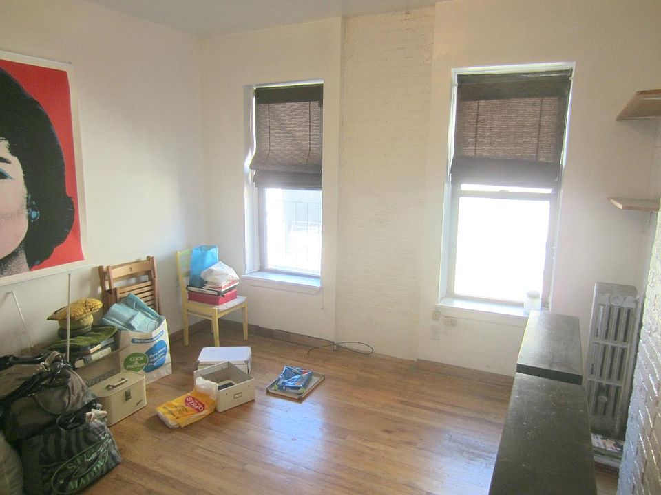 1st image of 261 E 10th St APT 13
