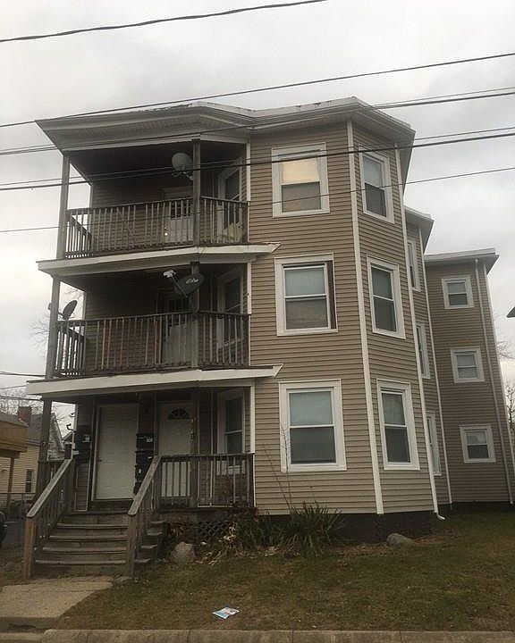 2nd image of 15 W Chestnut St