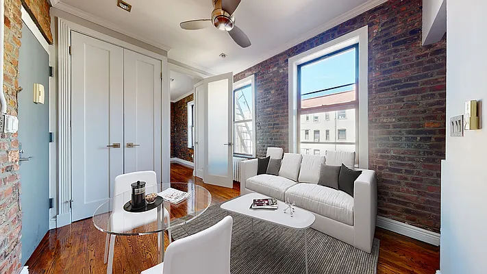 Rented by Bond New York | media 7