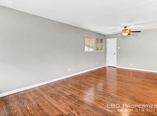 685 Daniel Boone Dr, Florissant, MO 63031