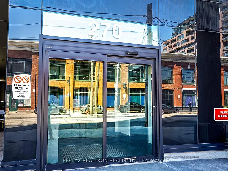 270 Dufferin St #Penthouse 17 — Photo 2
