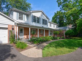 906 Gordon Ter, Winnetka, IL 60093