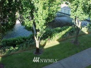 55 Williams Ave S APT 403, Renton, WA 98055