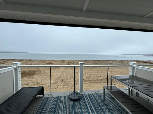 16 Navy Rd, Montauk, NY
