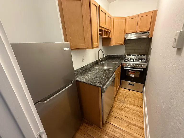 Stevens Square Apartments — Photo 140