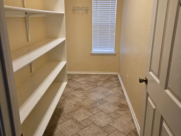 755 Eagles Gln — Photo 13