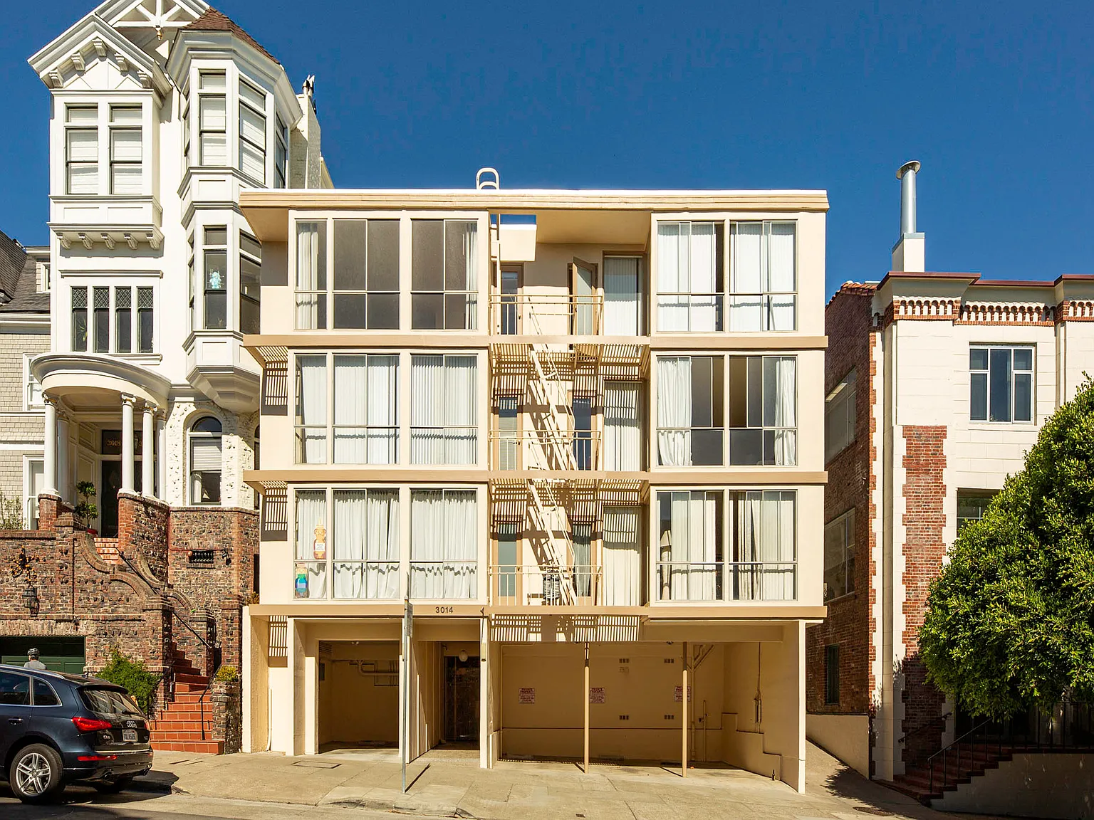 3014 Clay — Photo 1