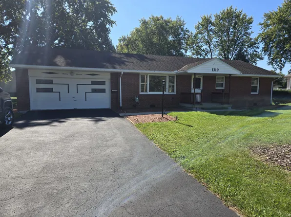 1319 W Main Cross St, Findlay, OH 45840