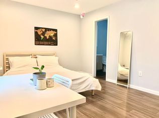 1207 SW B St, Bentonville, AR 72712