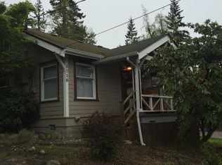 3716 Lakeway Dr, Bellingham, WA 98229