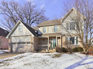 321 Lintz St, Lemont, IL 60439
