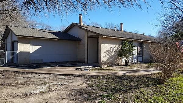 1st image of 5707 Spoke Ct #A