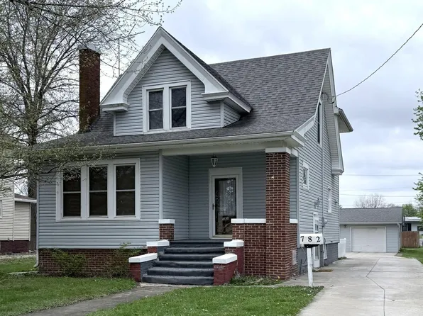782 Monroe St, Galesburg, IL 61401