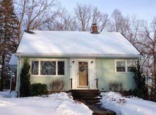 16 Utica Dr, Worcester, MA 01603