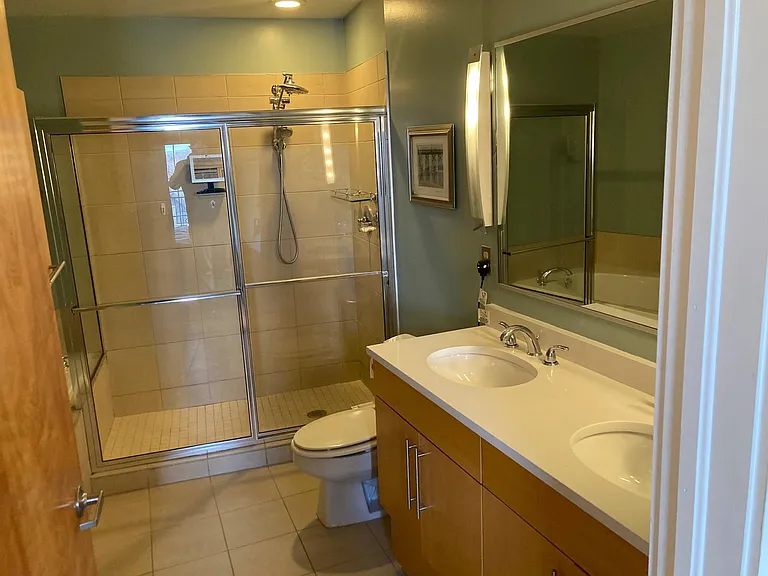 1925 W 32nd Ave #504 — Photo 3