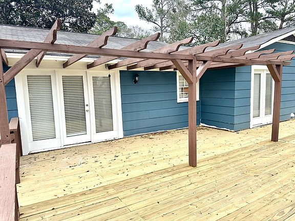 3rd image of 661 Reddoch Dr