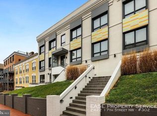 2422 17th St NW APT 302, Washington, DC 20009