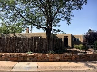 1828 San Felipe Cir, Santa Fe, NM 87505