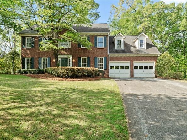1550 Pine Creek Way, Woodstock, GA 30188