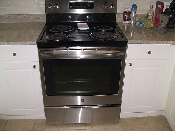 4th image of 2700 Clarendon Blvd APT E212