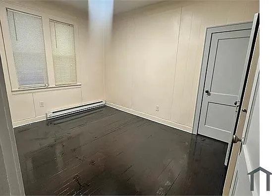 237 E Main St #1A — Photo 4