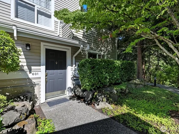 2060 132nd Avenue SE #G601, Bellevue, WA 98005