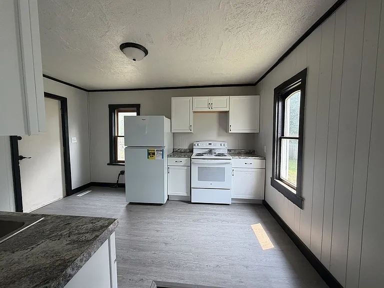 543 Erin St — Photo 7