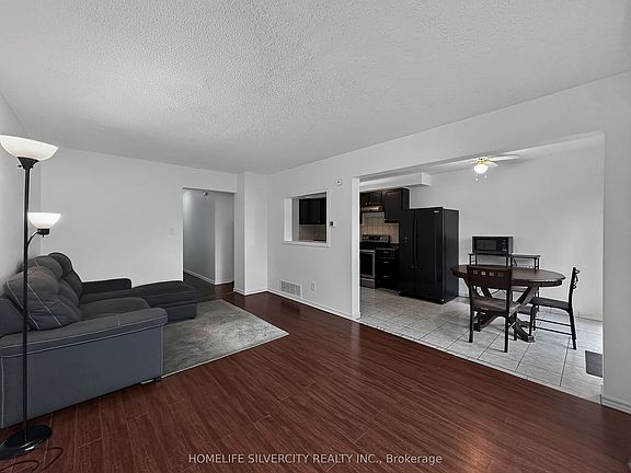 5th image of 46 Vodden Ct