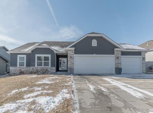 4668 N 210th St, Elkhorn, NE 68022