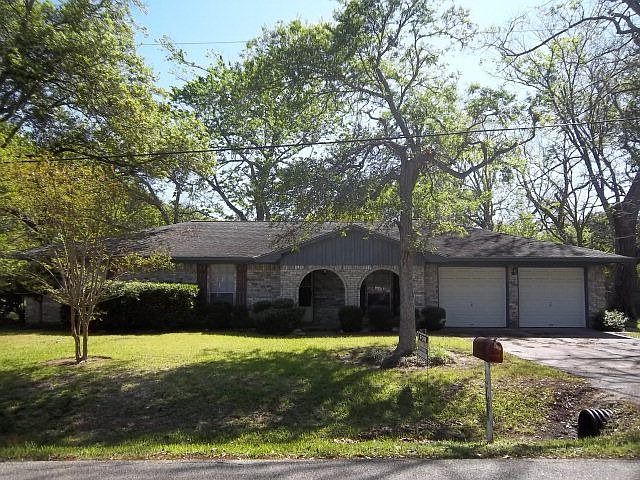 1st image of 107 Mimosa St