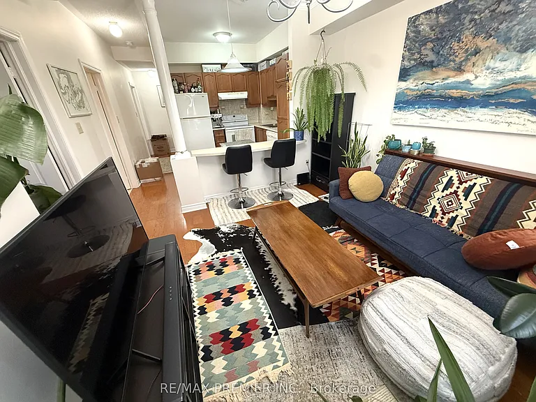 9944 Keele St #303 — Photo 5