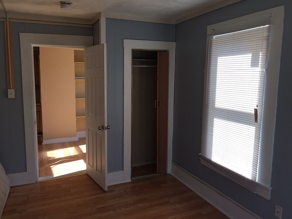 2nd image of 266 Pleasant St APT 5