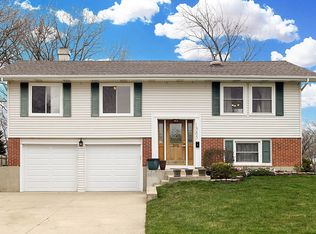 1385 Bedford Rd, Hoffman Estates, IL 60169