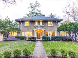 420 Cambridge Blvd SE, East Grand Rapids, MI