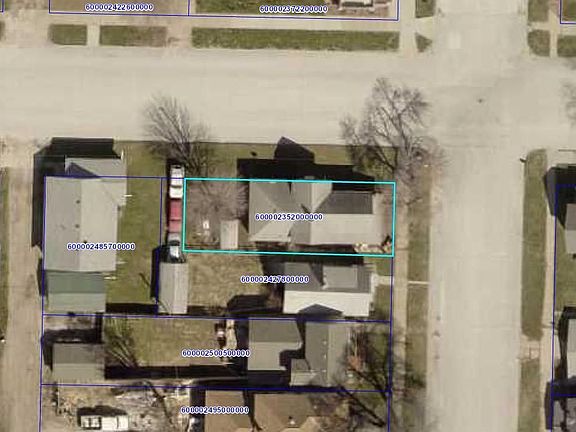 2nd image of 123 N 2nd St