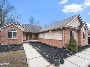 5474 Southlawn Dr, Sterling Heights, MI 48310