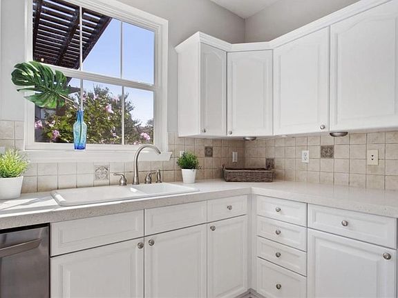 5th image of 4803 W 159th Ter