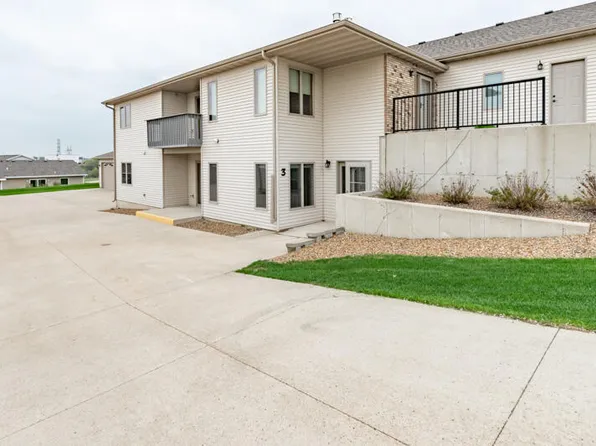 1509 N 35th St Unit 3, Bismarck, ND 58501