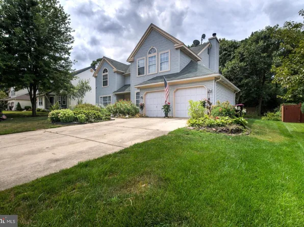 56 Jonquil Way, Sicklerville, NJ 08081