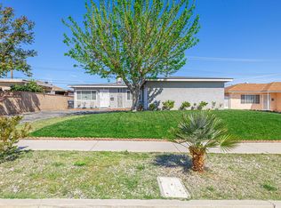 38915 Foxholm Dr, Palmdale, CA 93551
