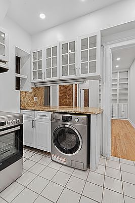 3rd image of 101 Charles St APT 1FE