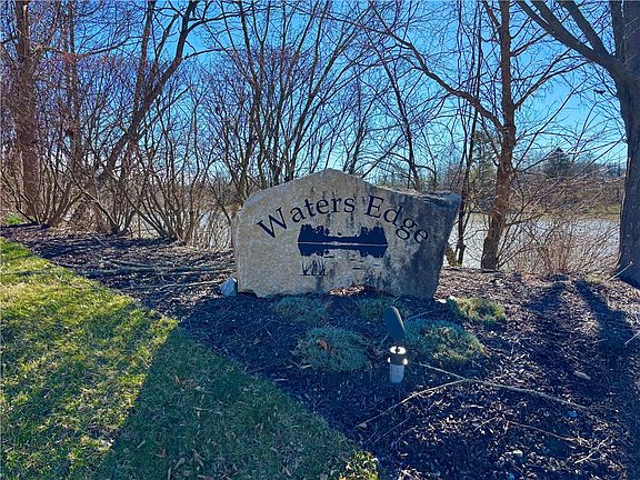 2nd image of 208 Waterside Dr