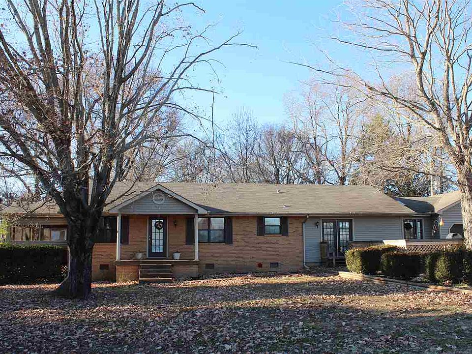 1st image of 135 Weaver Ln