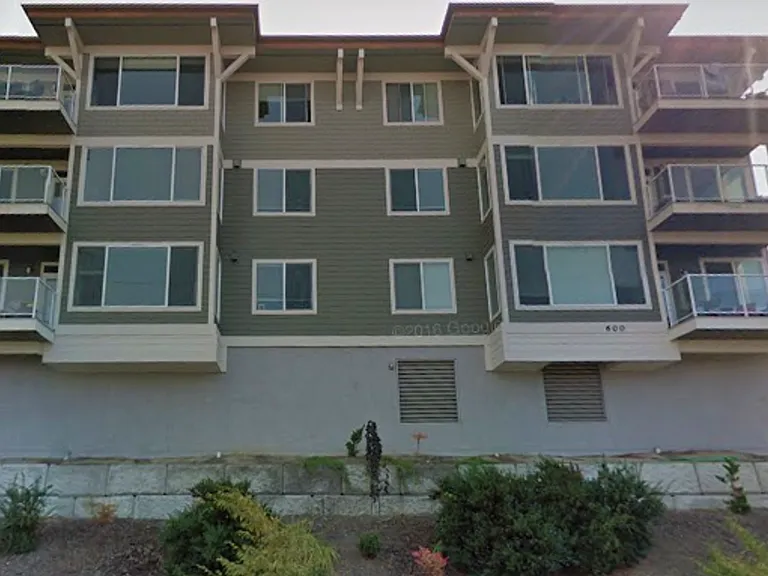 600 Boulevard St — Photo 1