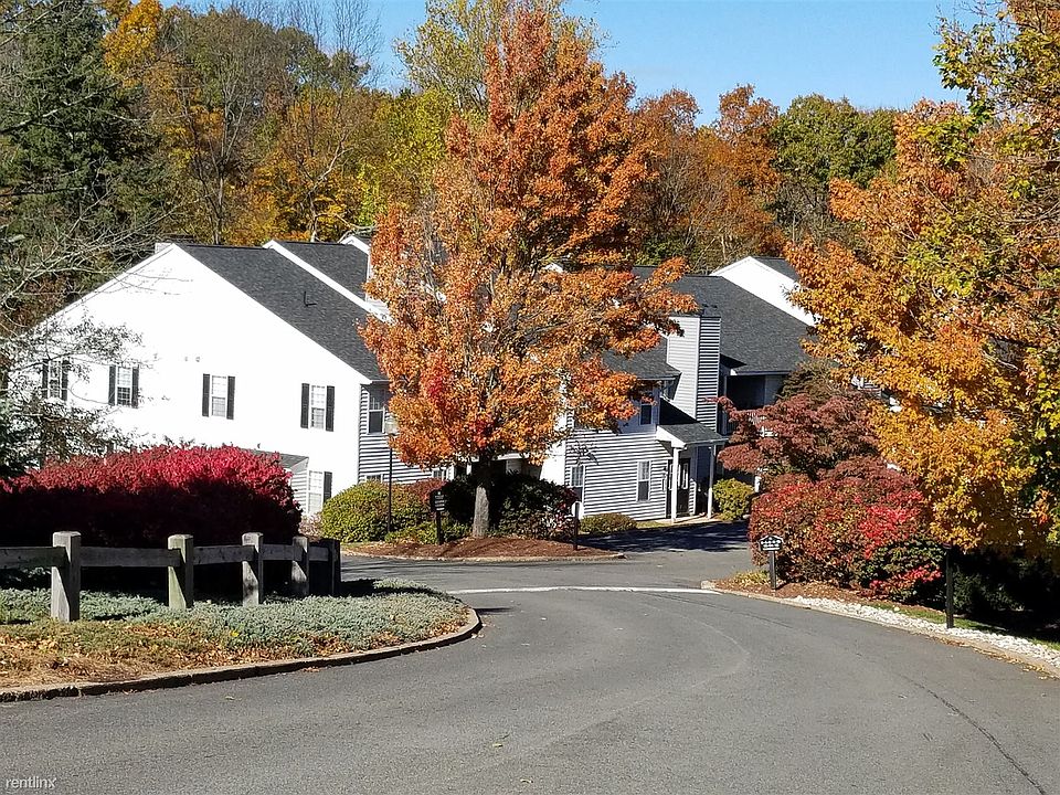 Fall town colony drive